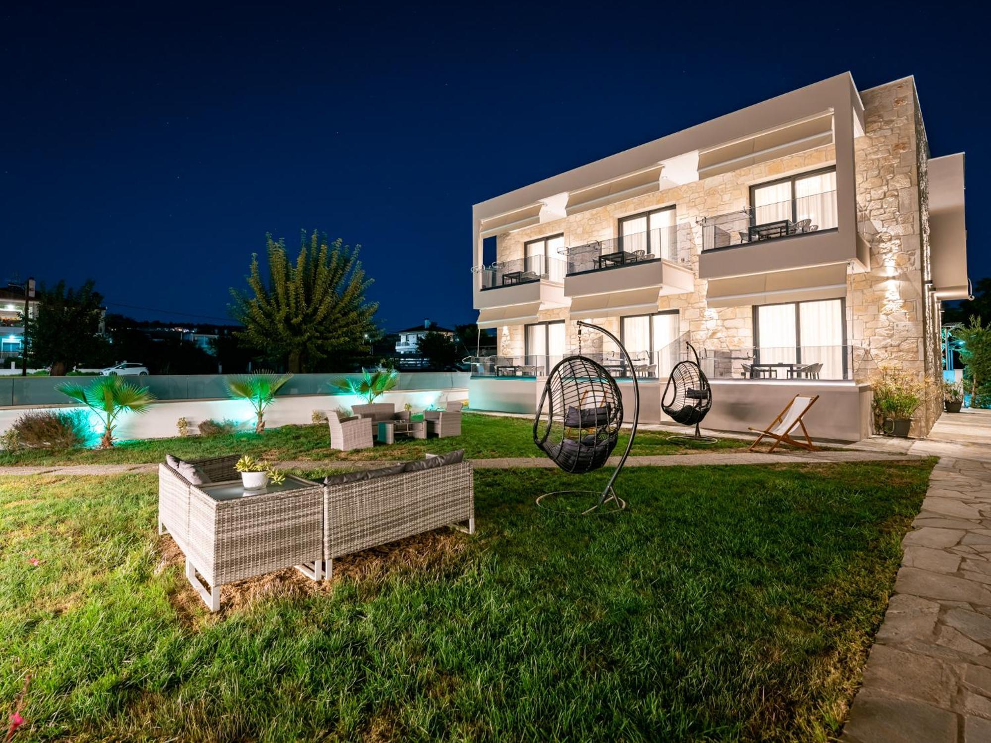 Antony'S Luxury Apartments Nikiti  Extérieur photo