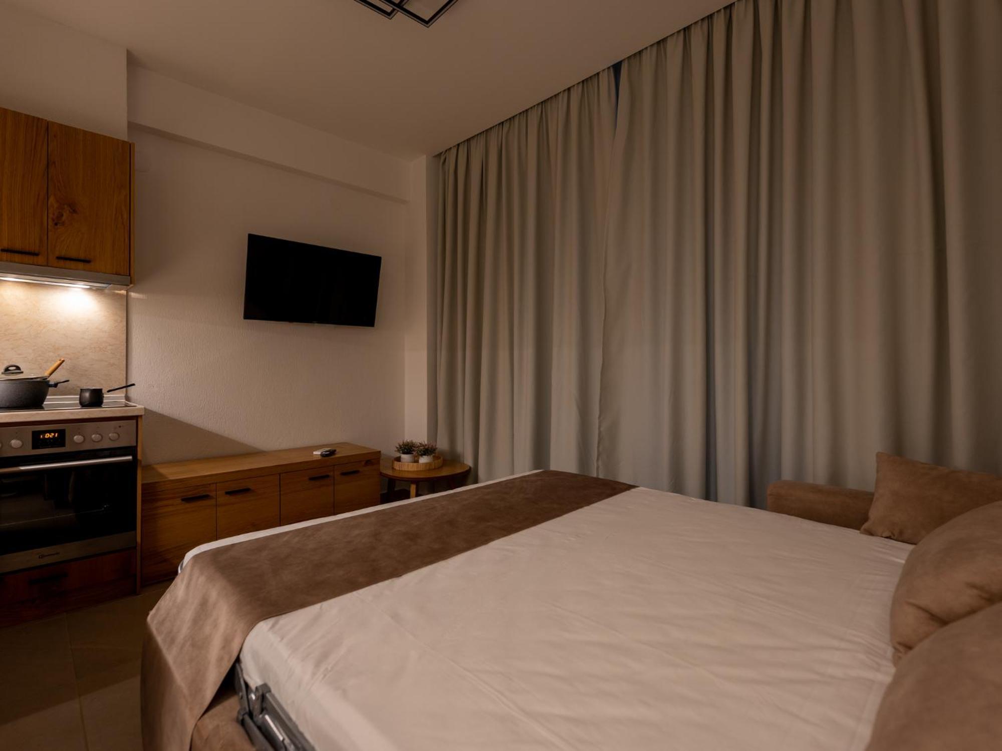 Antony'S Luxury Apartments Nikiti  Extérieur photo