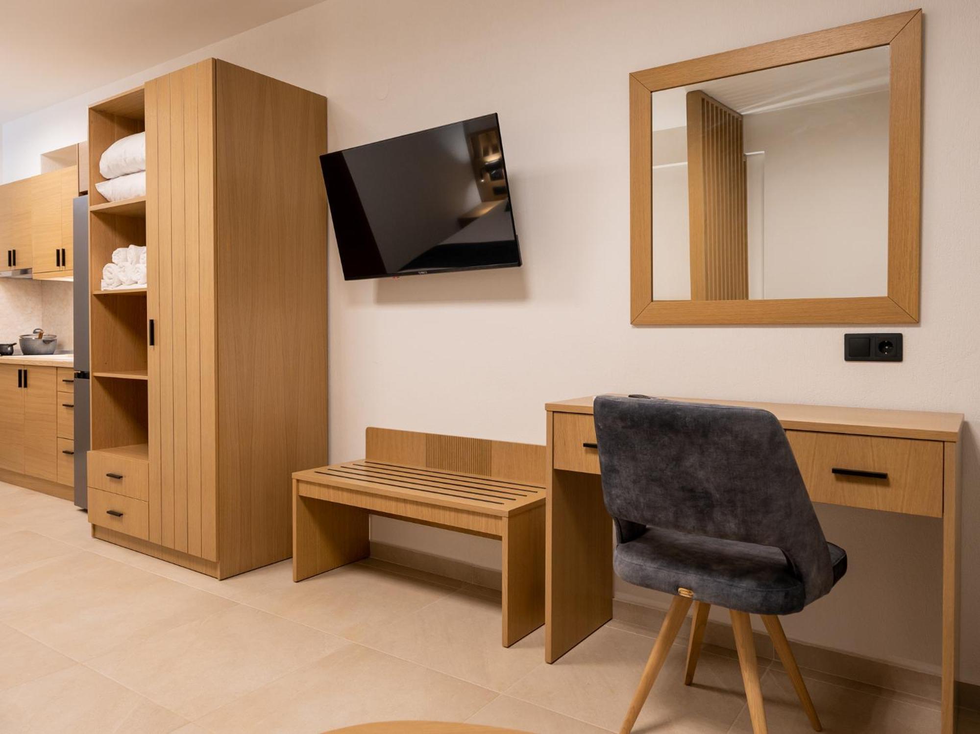 Antony'S Luxury Apartments Nikiti  Extérieur photo